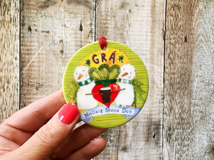 Gra Claddagh Snowmen Gaeilge Happy Christmas Ceramic Decoration (not personalised)