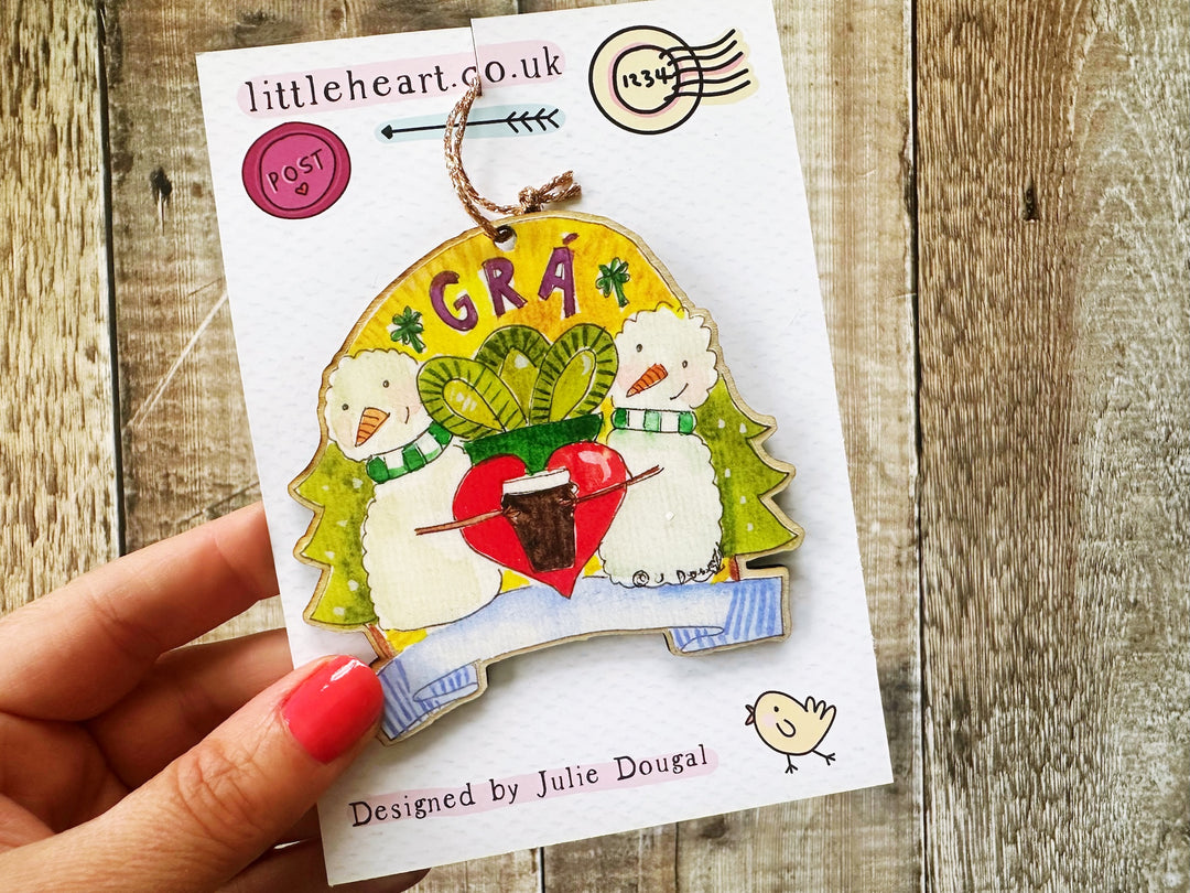 Grá Claddagh snowmen Wooden Hanging Christmas Decoration
