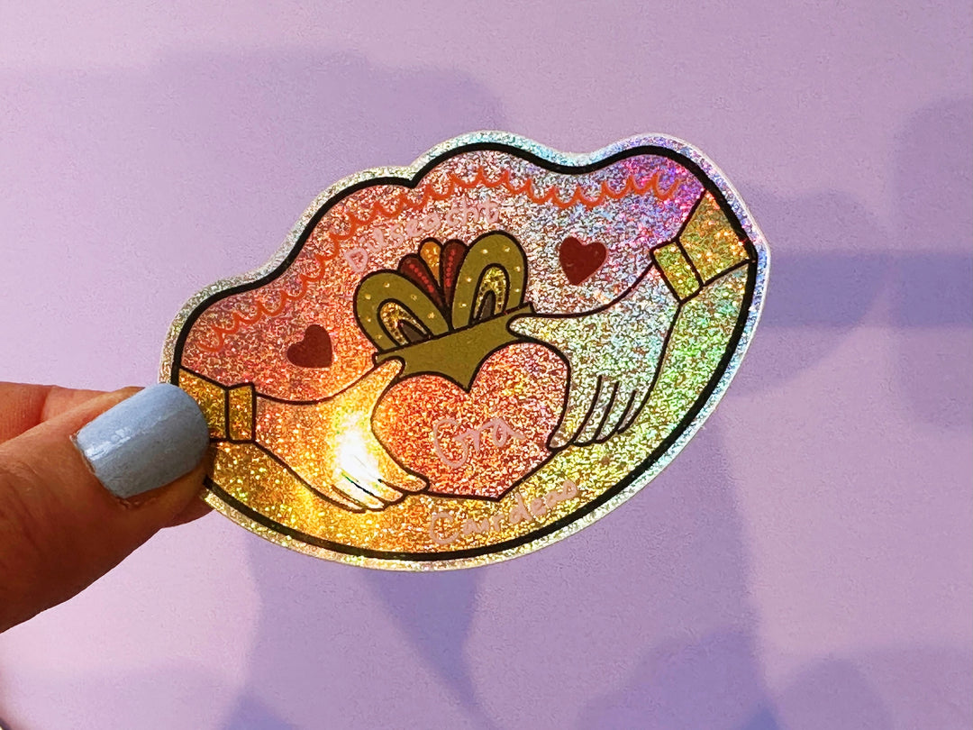 Claddagh Gra Glitter Vinyl Sticker